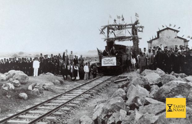 1908 Hicaz Demiryolu'ndan ilk tren kalkarken